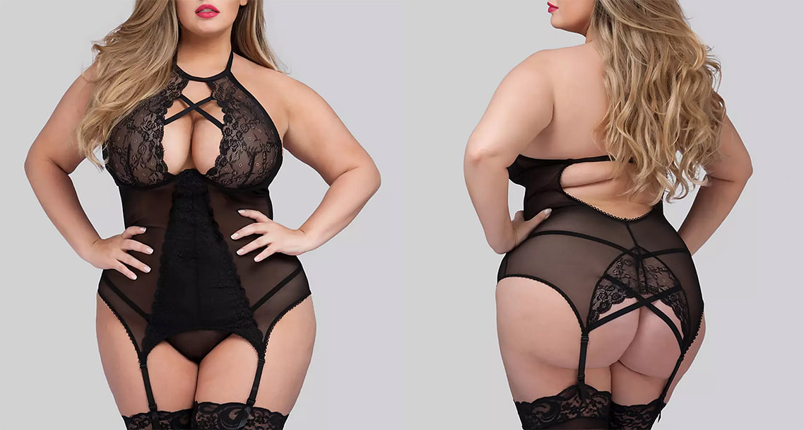 Best lingerie for boudoir photo shoot black halter neck basque set