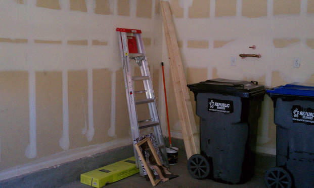 Before picture of the garage in my studio. Soon it will be redesigned to a interchangeable set for photo shoots